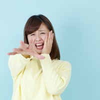 10代・20代白髪の原因はこの3つ！改善方法まで徹底紹介！